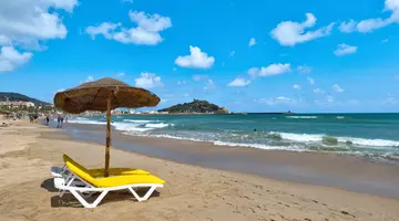Itropika Beach