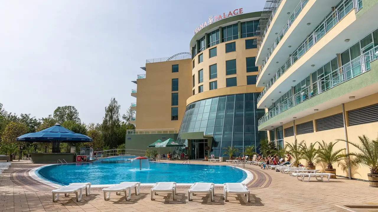 IVANA PALACE