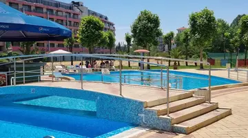 IVANA PALACE