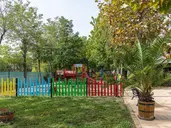 IVANA PALACE