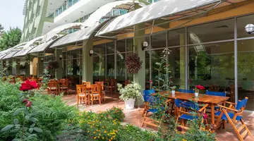 IVANA PALACE