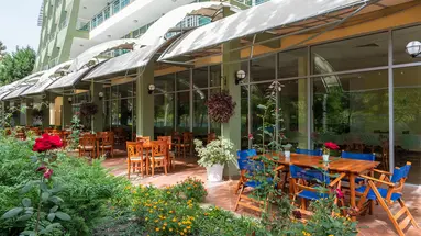 IVANA PALACE