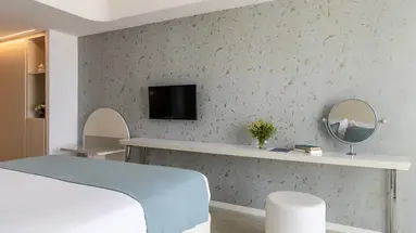 Ivi Mare - Designed for Adults by Louis Hotels