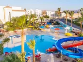 Ivy Cyrene Island Aqua Park Resort