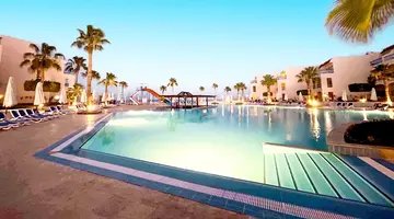 Ivy Cyrene Island Aqua Park Resort
