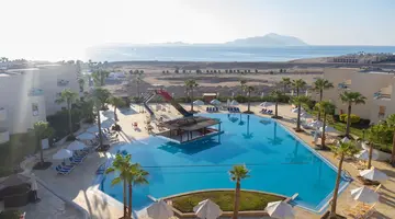 Ivy Cyrene Island Aqua Park Resort