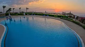 Ivy Cyrene Island Aqua Park Resort
