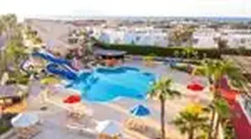 Ivy Cyrene Island Aqua Park Resort