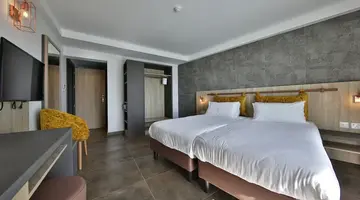 Ivy Hotel