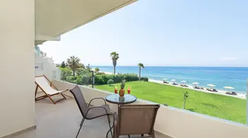 Ixia Dream Beachfront Hotel