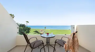 Ixia Dream Beachfront Hotel