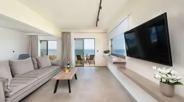 Ixia Dream Beachfront Hotel