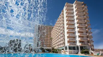 Izan Cavanna Hotel