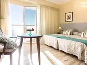 Izán Cavanna Hotel