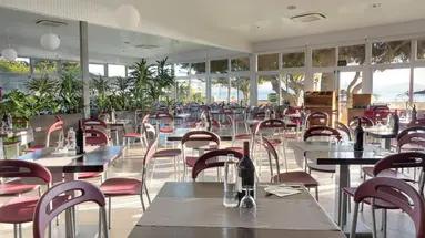 Izan Cavanna Hotel