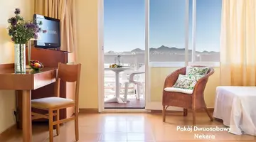 Izán Cavanna Hotel