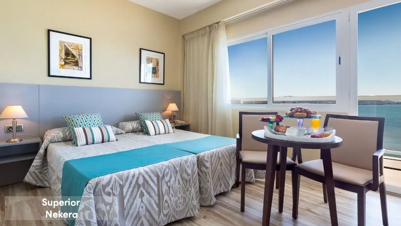 Izán Cavanna Hotel