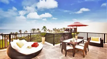 JA The Resort - JA Palm Tree Court