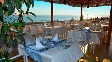 Jadore Deluxe Hotel & Spa