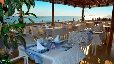 Jadore Deluxe Hotel & Spa