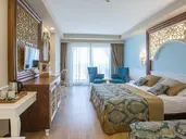 Jadore Deluxe Hotel & Spa