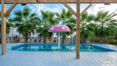 Jadore Deluxe Hotel & Spa