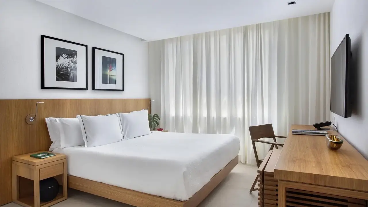 Janeiro Hotel