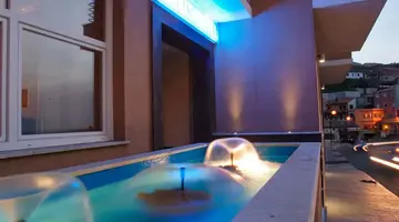 Janus Hotel