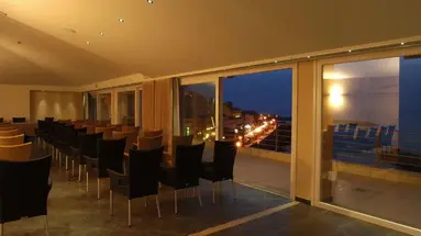 Janus Hotel