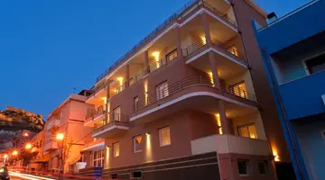 Janus Hotel