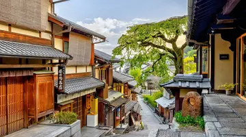 Japonia - Między Kwiatem Wiśni a Błękitem Pacyfiku