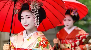 Japonia - Między Kwiatem Wiśni a Błękitem Pacyfiku