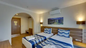JASMIN BEACH HOTEL