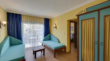 JASMIN BEACH HOTEL