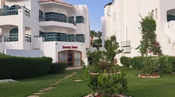 Jaz Neo Naama Bay