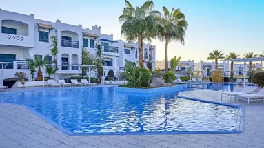 Jaz Neo Naama Bay