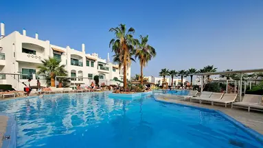 Jaz Neo Naama Bay