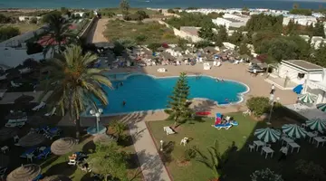 Jinene Beach