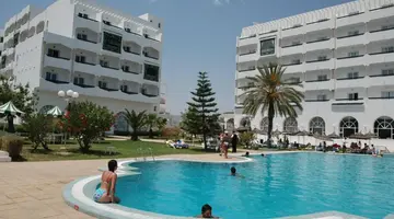 Jinene Beach