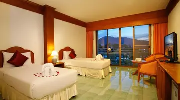 Jiraporn Hill Resort