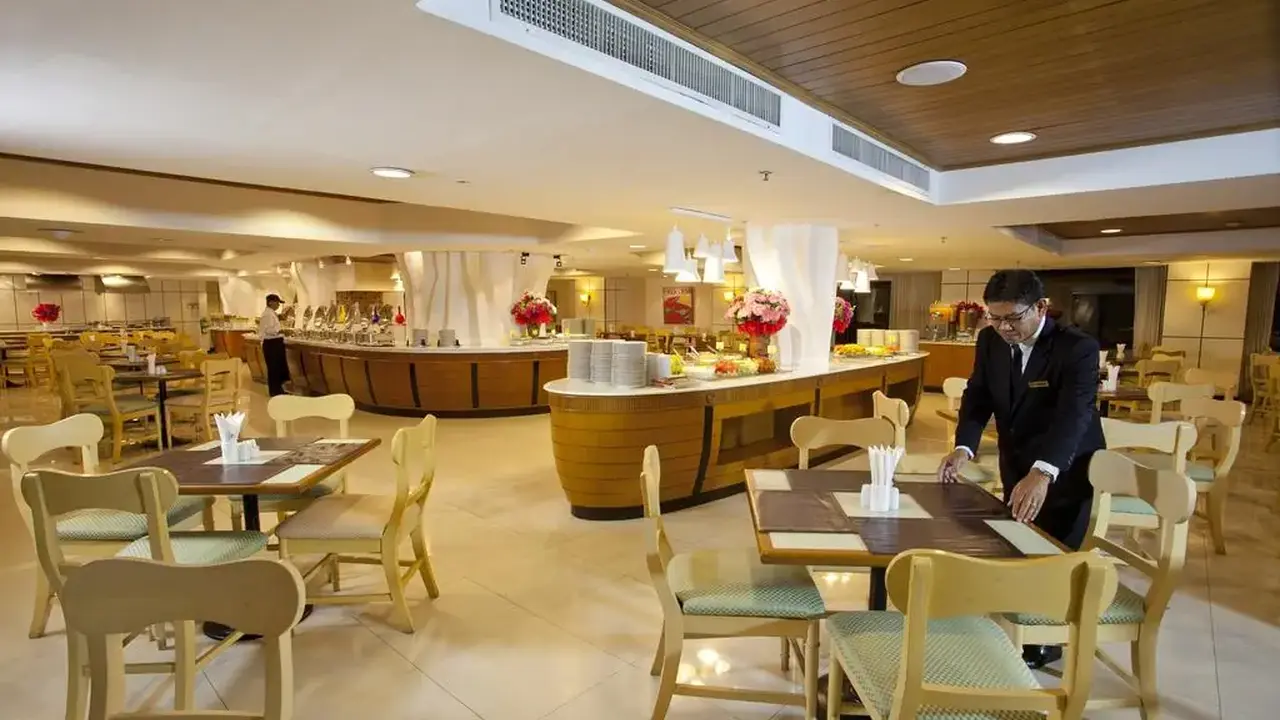 JOMTIEN PALM BEACH HOTEL & RESORT