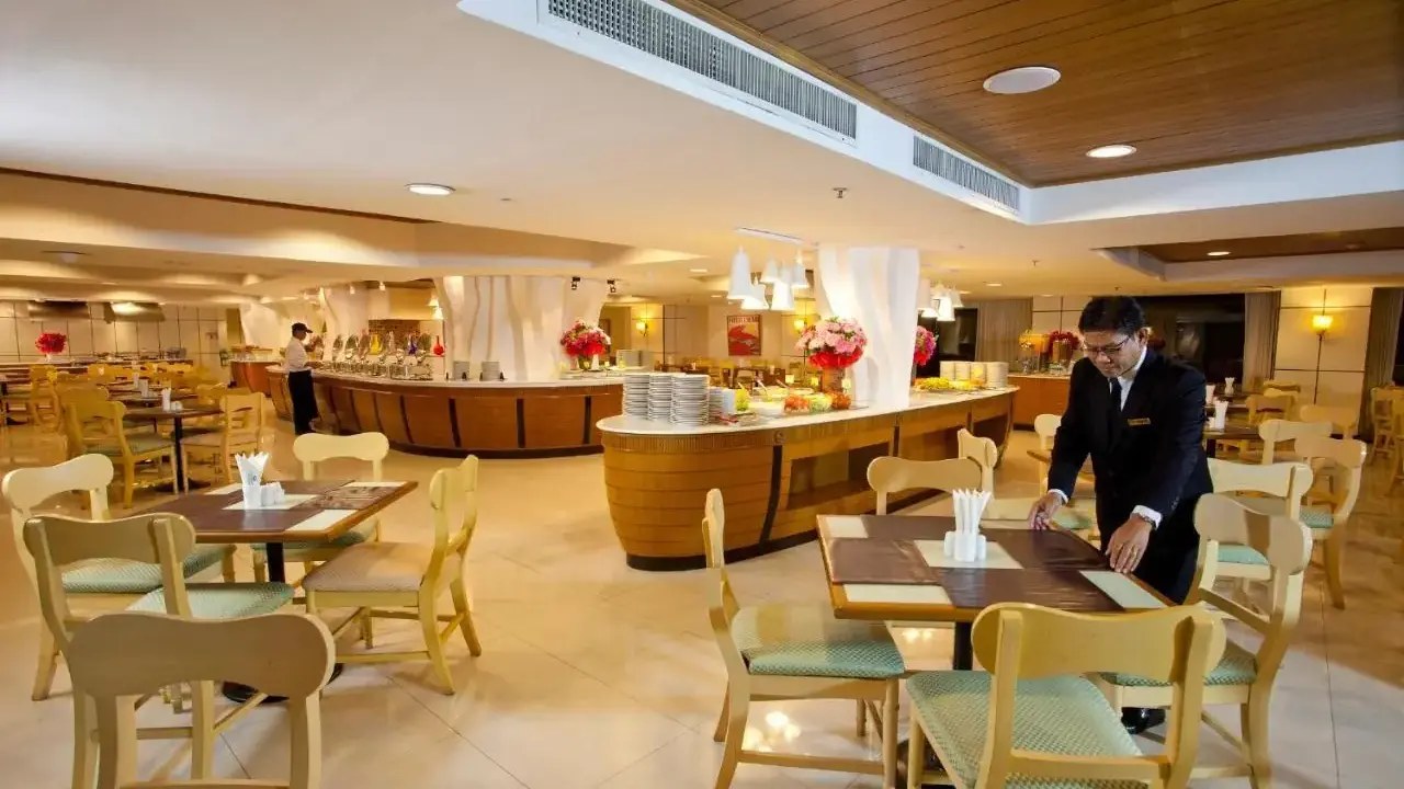 Jomtien Palm Beach Resort