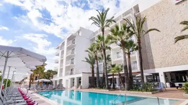 JS Yate Hotel