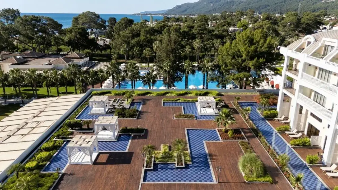 JUJU PREMIER PALACE