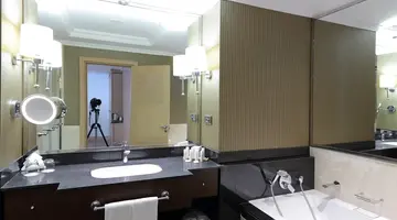 JUJU PREMIER PALACE