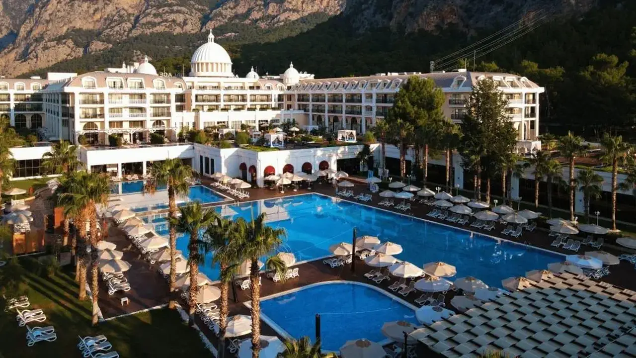JUJU PREMIER PALACE