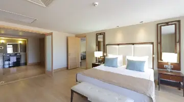 JUJU PREMIER PALACE