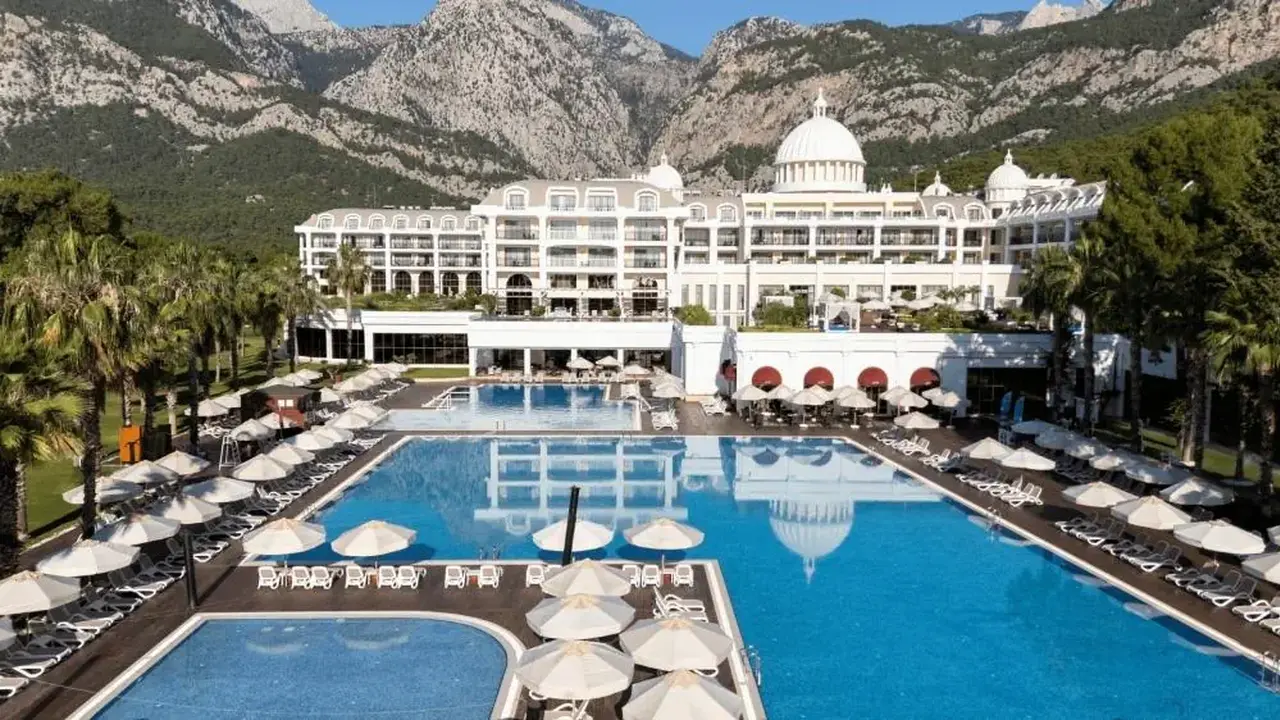 JUJU PREMIER PALACE
