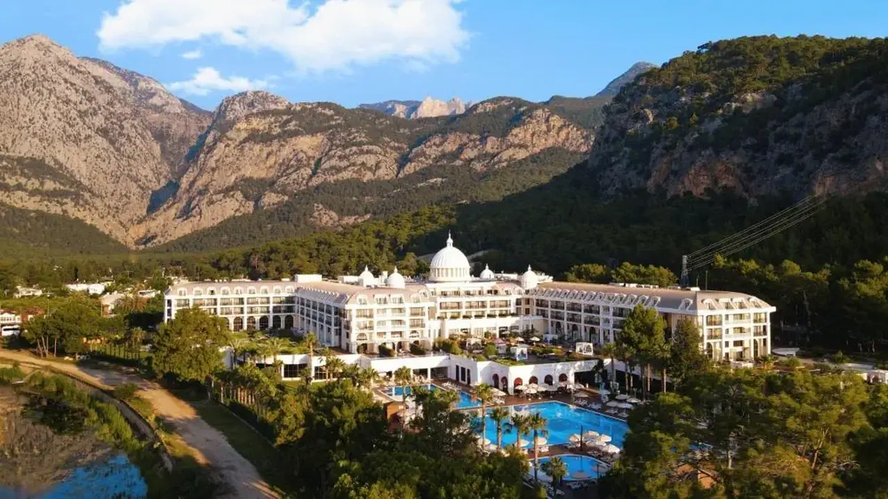 JUJU PREMIER PALACE