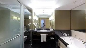 JUJU PREMIER PALACE